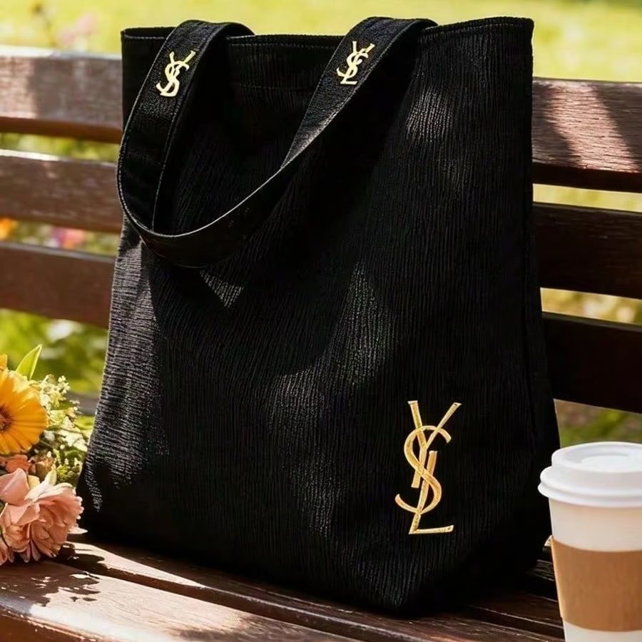 Bolso de Yves Saint Laurent YS - Ysl Beauty Makeup reseña y precio