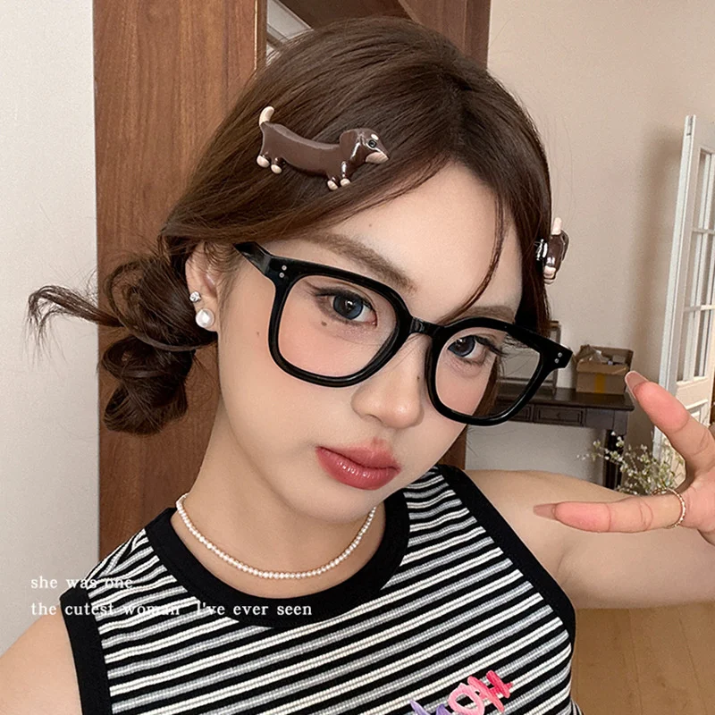 Accesorios de dibujos animados - Woman Beauty Makeup reseña y precio